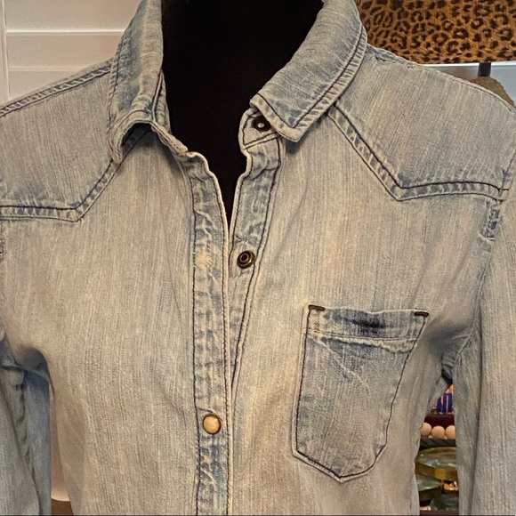 Elizabeth & James Small - Picture 13 of 16